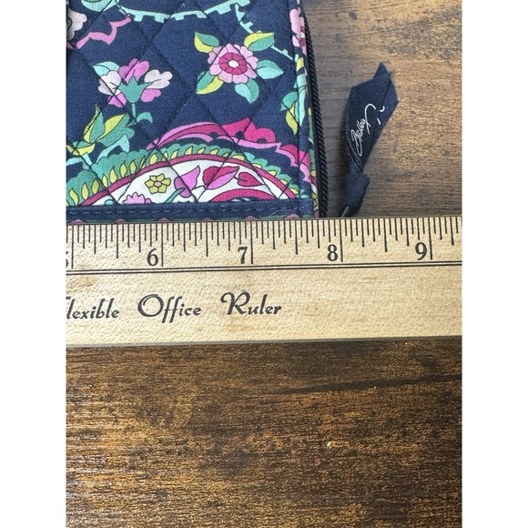 Vera Bradley Turn Lock Wallet-Black Petal Paisley RETIRED Pattern - Picture 6 of 8